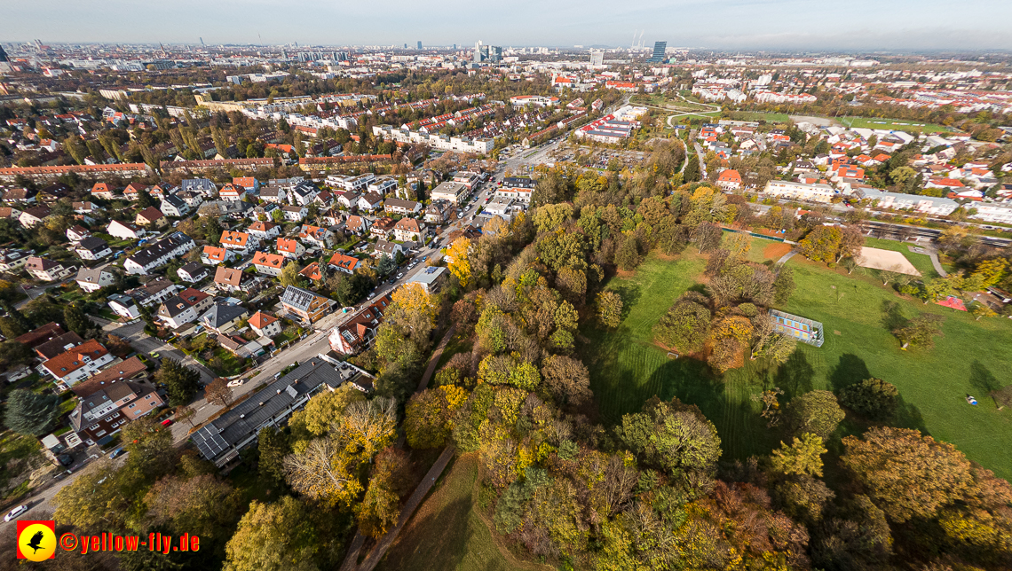 03.11.2022 -  Ostparksee mit Umgebung in Neuperlach